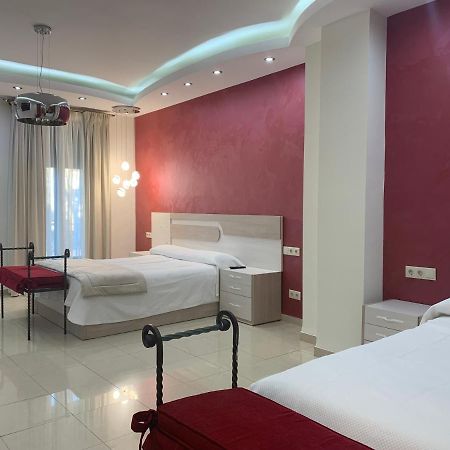 Hostal Poeta Machado Baeza Buitenkant foto